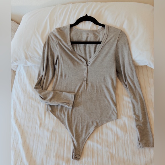 Abercrombie SOFT A&F Long Sleeve Bodysuit - Picture 1 of 5